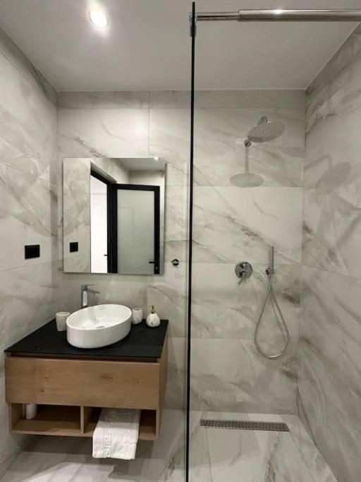 Elegant Studio - Tirana City Center Dış mekan fotoğraf